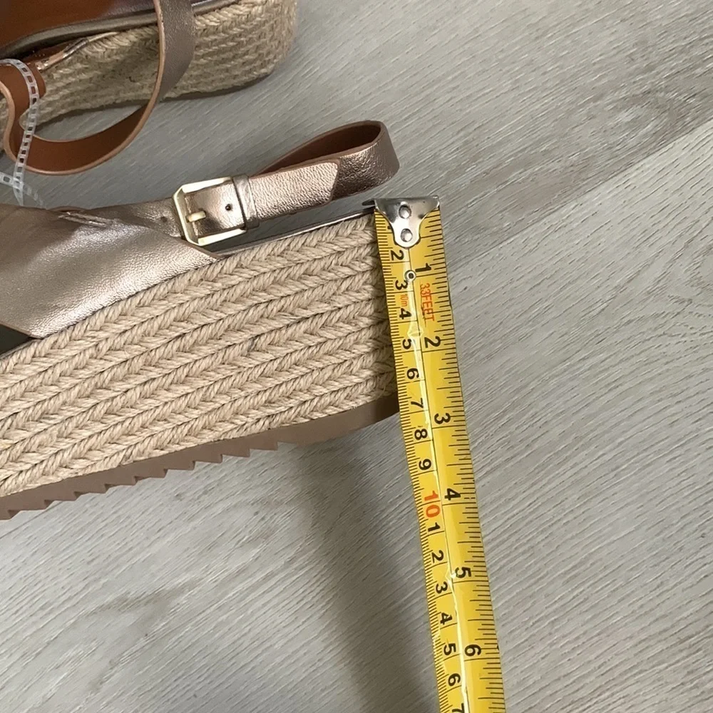 Naturalizer Oak Leather Slingback Espadrille Sandal Size 10 Gold shimmer leather
